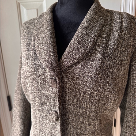 Danny & Nicole Elegant Skirt Suit size 12 - Picture 2 of 14